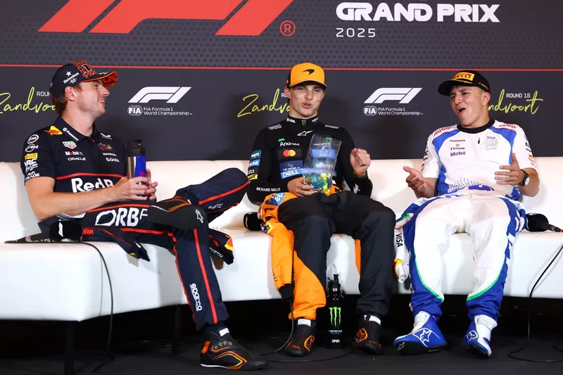 Oscar Piastri, McLaren, Max Verstappen, Red Bull Racing, Isack Hadjar, Racing Bulls