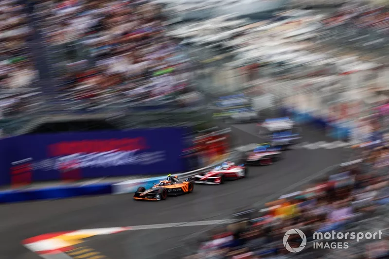 Taylor Barnard, équipe McLaren de Formule E