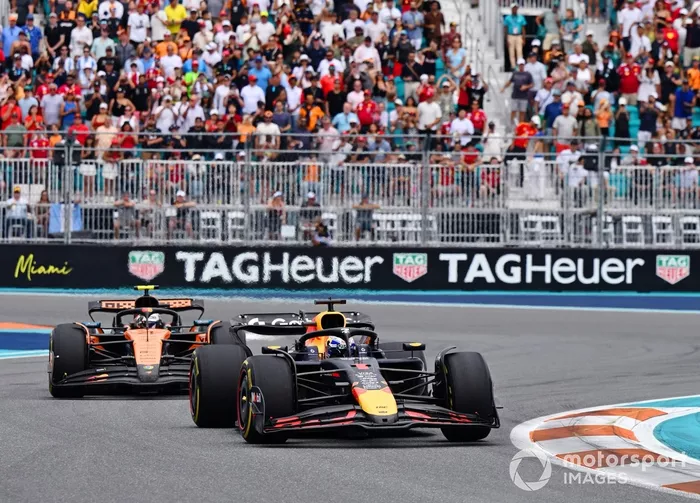 Lando Norris, McLaren, Max Verstappen, Red Bull Racing