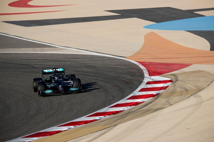 Lewis Hamilton, Mercedes W12 