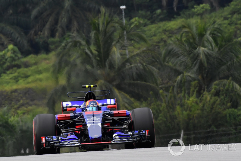 16. Carlos Sainz Jr., Scuderia Toro Rosso STR12