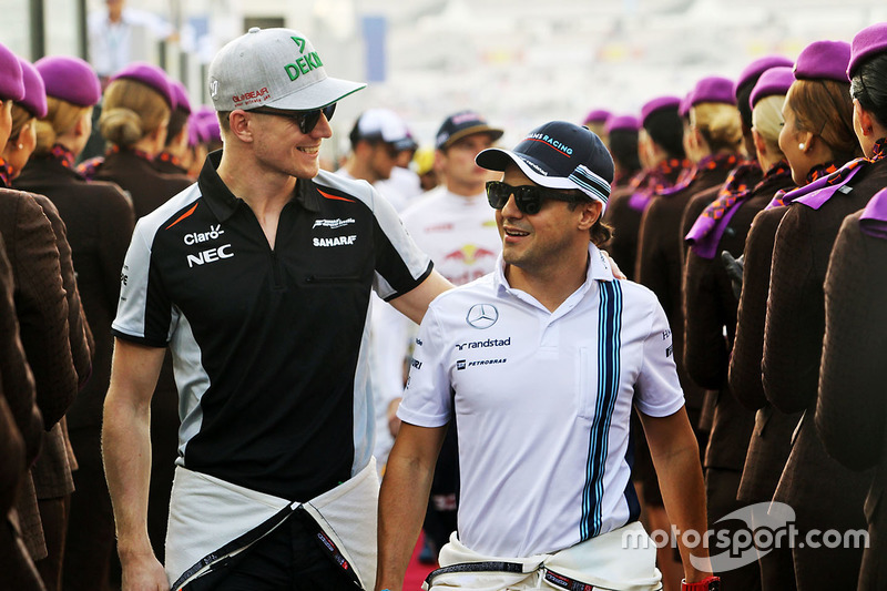 Nico Hulkenberg, Sahara Force India F1 con Felipe Massa, Williams en el desfile de pilotos