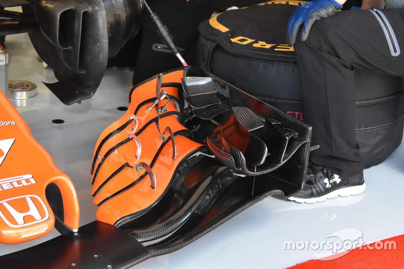 Aileron avant de la McLaren MCL32