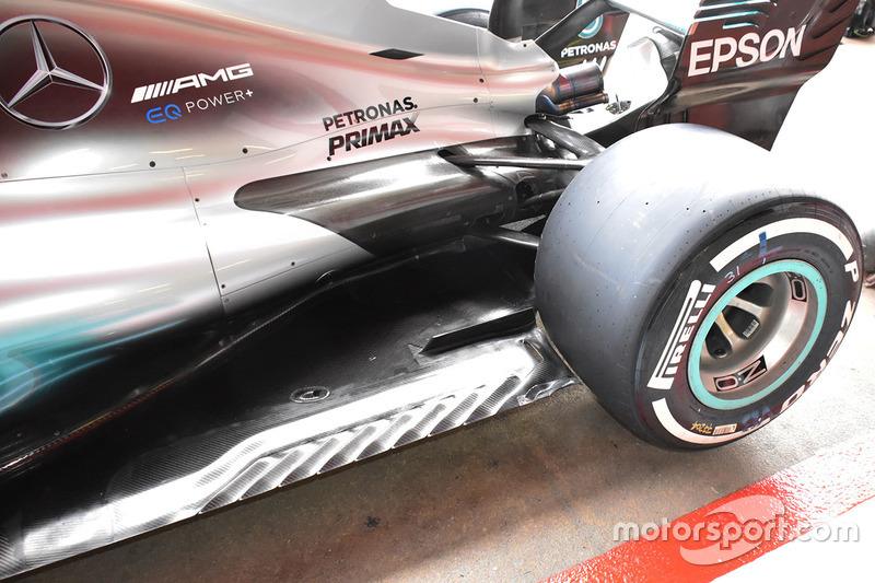 Детали задней части Mercedes F1 W08