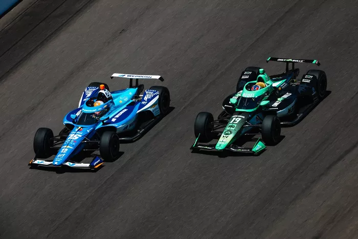  Rinus VeeKay, Juncos Hollinger Racing Chevrolet,  Dennis Hauger, Dale Coyne Racing Honda