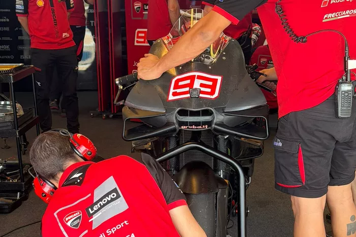 Ducati Team bike detail 