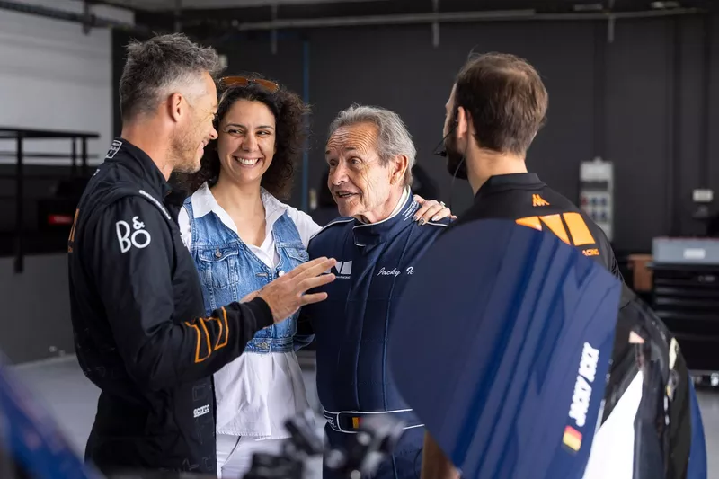 Jacky Ickx, Genesis Magma Racing, Anouck Abadie, Genesis Magma Racing, Andre Lotterer, Genesis Magma Racing