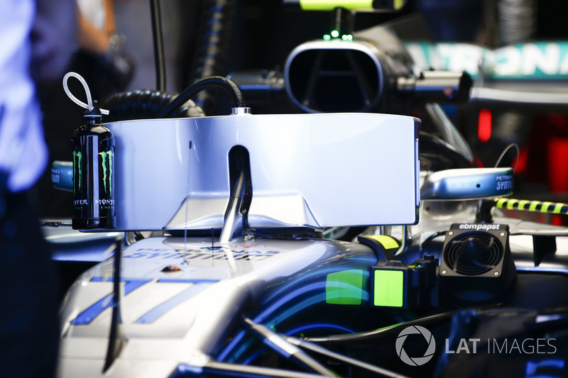 Valtteri Bottas, Mercedes AMG F1 W09, with the new halo-friendly display