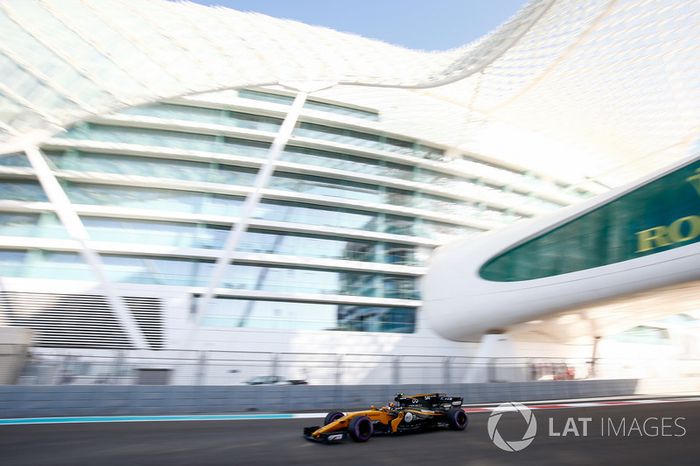 Carlos Sainz Jr., Renault Sport F1 Team RS17