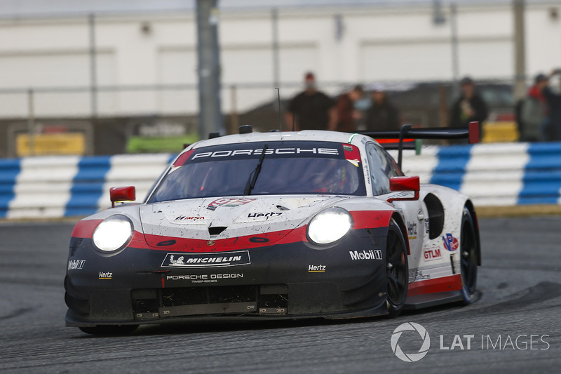 #912 Porsche Team North America Porsche 911 RSR, GTLM: Gianmaria Bruni, Laurens Vanthoor, Earl Bambe