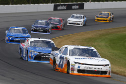 Chase Elliott, GMS Racing, Chevrolet Camaro Hooters 22nd International Pageant and Kyle Busch, Joe Gibbs Racing, Toyota Camry Comcast Salute to Service Juniper