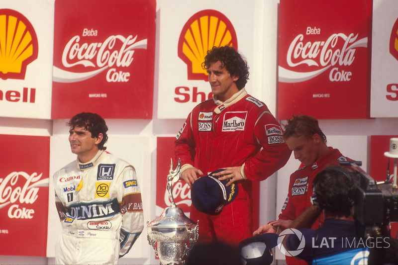 Podio: Alain Prost, McLaren, Nelson Piquet, Williams, Stefan Johansson, McLaren