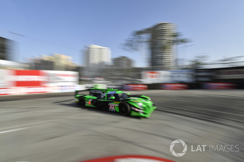 #22 Tequila Patron ESM Nissan DPi, P: Pipo Derani, Johannes van Overbeek