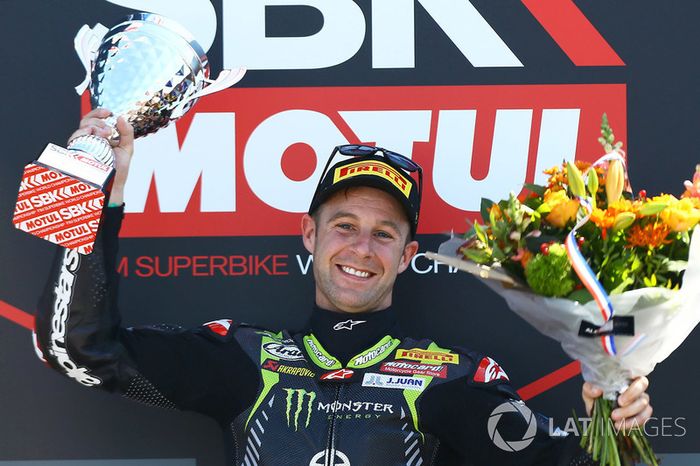 Podio: ganador de la carrera Jonathan Rea, Kawasaki Racing