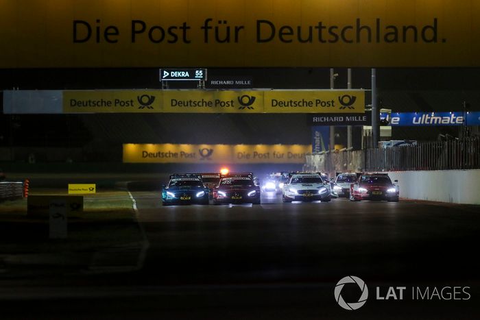 Paul Di Resta, Mercedes-AMG Team HWA, Mercedes-AMG C63 DTM leads the start of the race