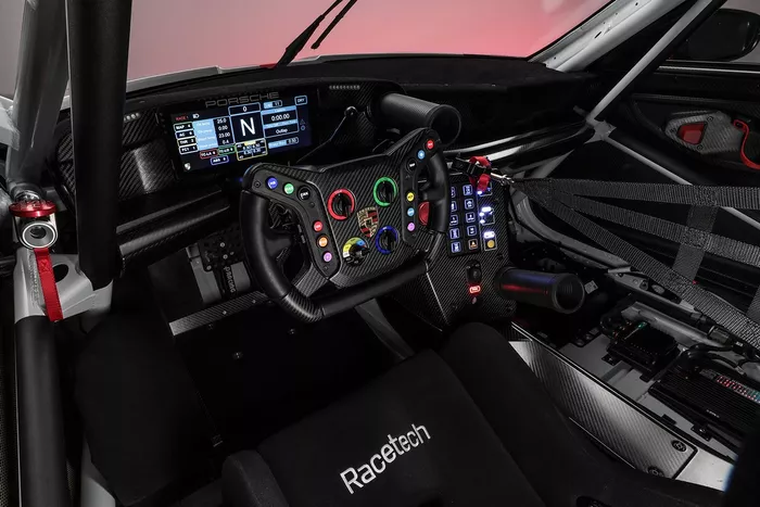 Porsche 911 GT3-R