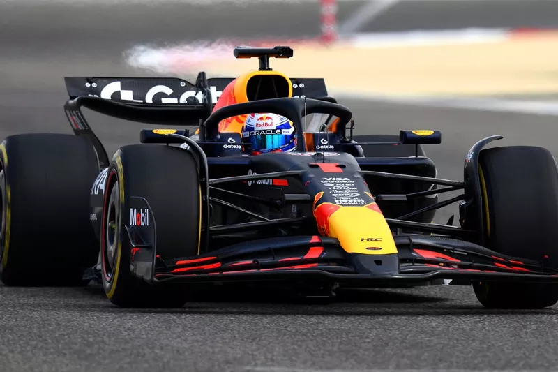 Max Verstappen, Red Bull Racing RB21, lors du shakedown