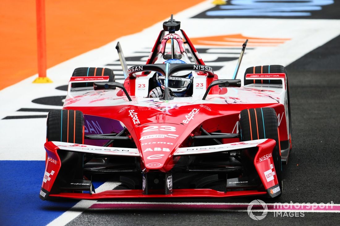 Oliver Rowland Nissan Formula E Team Nissan e-4ORCE 05