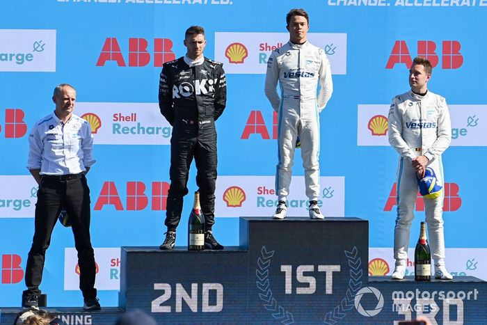 Podio: segundo lugar Edoardo Mortara, Venturi Racing, ganador Nyck de Vries, Mercedes-Benz EQ, tercer lugar Stoffel Vandoorne, Mercedes-Benz EQ