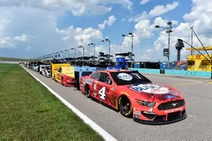 Kevin Harvick, Stewart-Haas Racing, Busch Light Apple Ford Mustang