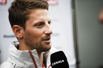 Romain Grosjean, Haas F1 Team, parle aux journalistes