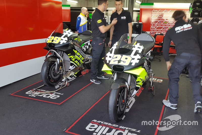 Мотоцикл Андреа Янноне, Aprilia Racing Team Gresini