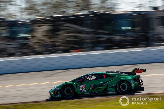 #63 Iron Lynx Lamborghini Huracan GT3 EVO2: Jordan Pepper, Romain Grosjean, Mirko Bortolotti, Andrea Caldarelli