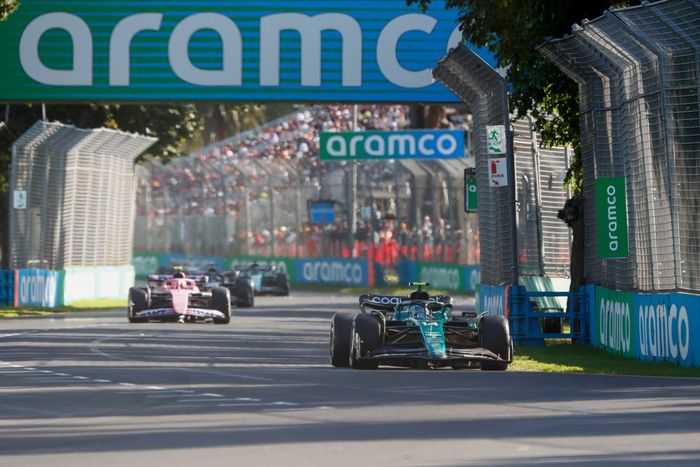 Fernando Alonso, Aston Martin AMR23, Pierre Gasly, Alpine A523