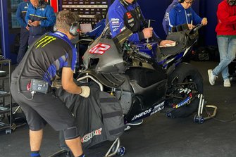 Yamaha YZR-M1 dirancang oleh Alex Rins, Tim Balap Pabrik Yamaha 
