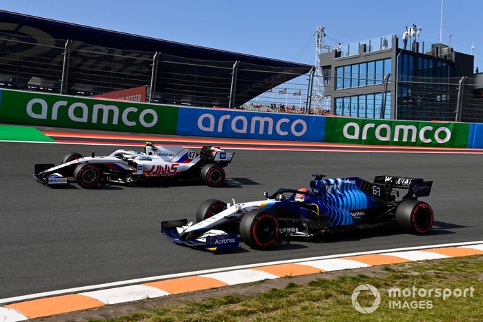 Mick Schumacher, Haas VF-21, George Russell, Williams FW43B