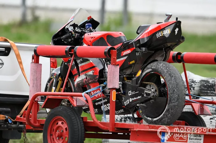 Caduta di Andrea Dovizioso, Ducati Team