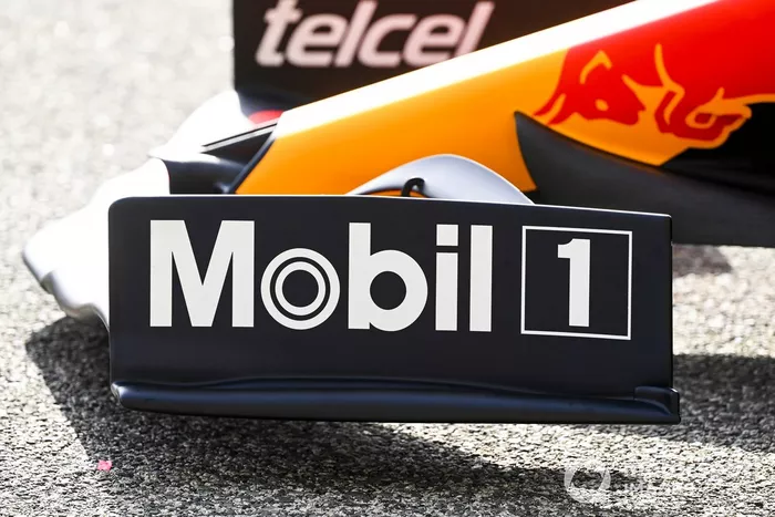 Detalle del alerón delantero del Red Bull Racing RB16B