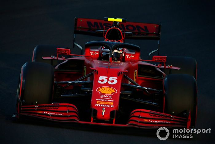 Carlos Sainz Jr, Ferrari SF21