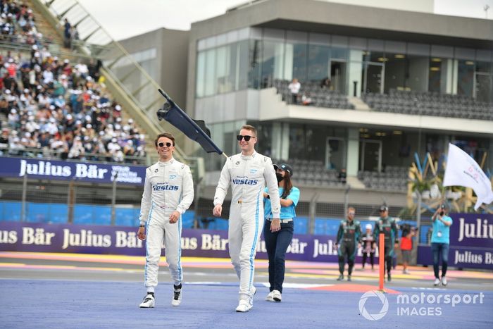 Nyck de Vries, Mercedes-Benz EQ, Stoffel Vandoorne, en el desfile de pilotos