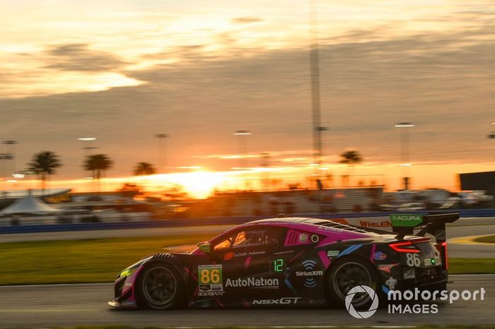 #86 Meyer Shank Racing w/Curb-Agajanian Acura NSX GT3, GTD: Mario Farnbacher, Matt McMurry, Shinya Michimi, Jules Gounon