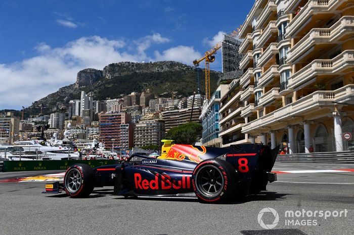 Juri Vips, Hitech Grand Prix 