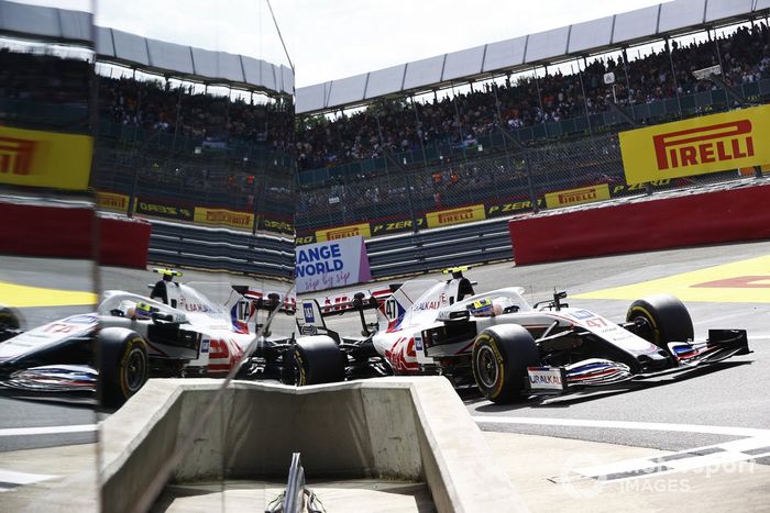 Mick Schumacher, Haas VF-21