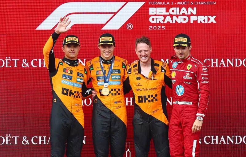 Charles Leclerc, Ferrari, Lando Norris, McLaren, Oscar Piastri