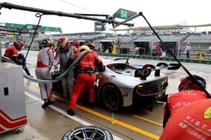 #54 Vista AF Corse Ferrari 296 LMGT3: Thomas Flohr, Francesco Castellacci, Davide Rigon