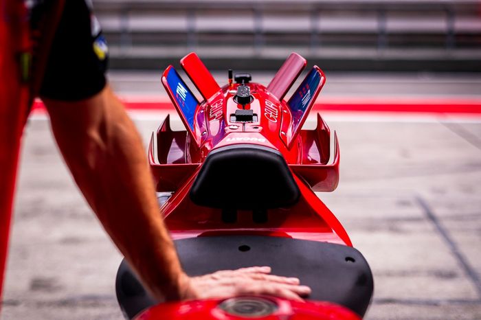 Ducati Team bike detail