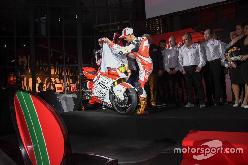 Présentation de la MV Agusta F2