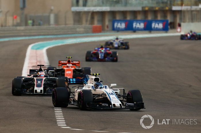 Lance Stroll, Williams FW40, Romain Grosjean, Haas F1 Team VF-17, Stoffel Vandoorne, McLaren MCL32