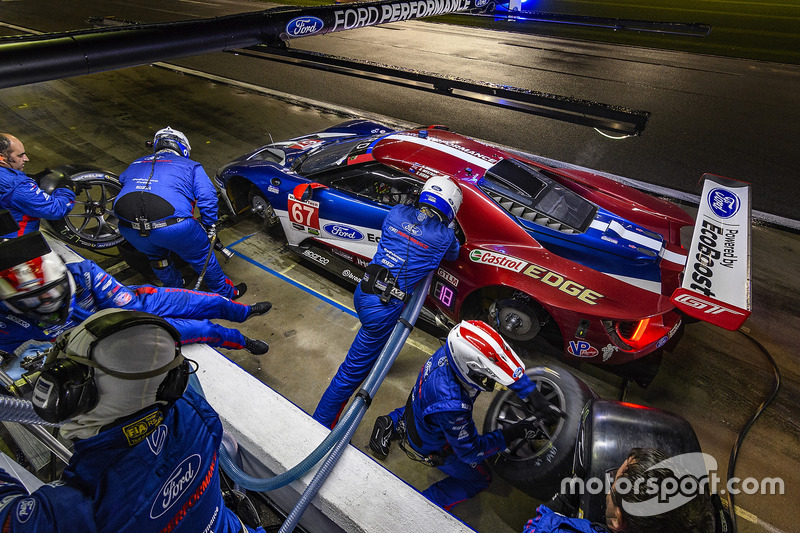 #67 Chip Ganassi Racing Ford GT, GTLM: Ryan Briscoe, Richard Westbrook, Scott Dixon