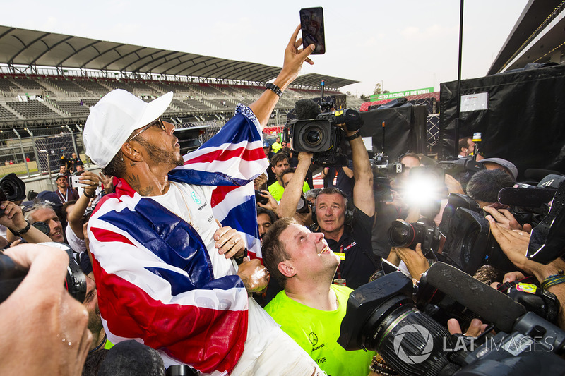 2017 World Champion Lewis Hamilton, Mercedes AMG F1