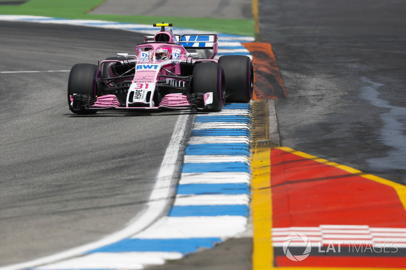 15: Эстебан Окон, Force India VJM11 – 1:13.720