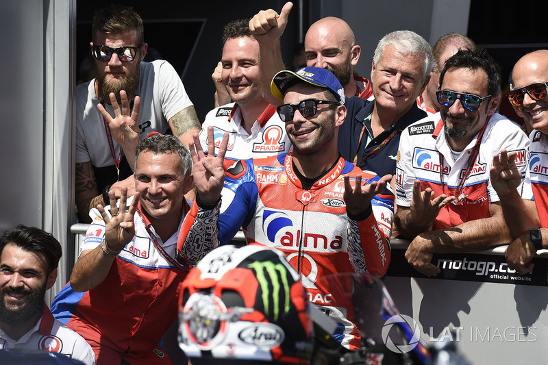 Petrucci retrouve la première ligne