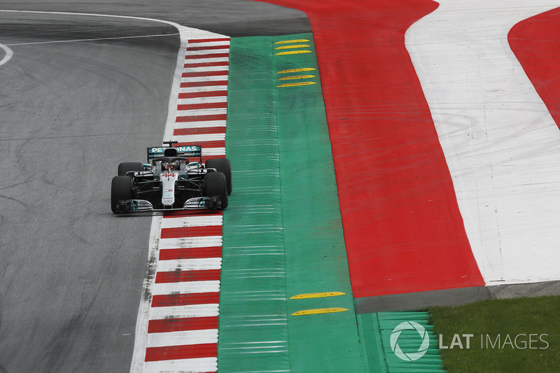 1. Lewis Hamilton, Mercedes-AMG F1 W09