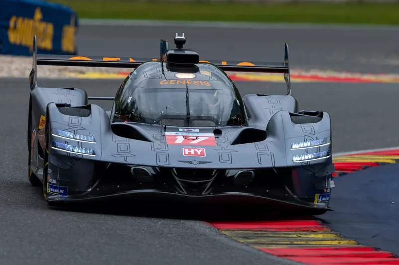 N.º 17 Genesis Magma Racing Genesis GMR-001: Andre Lotterer, Pipo Derani, Mathys Jaubert