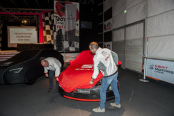 Alle Seat Leon TCR vengono tolti i veli