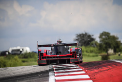 #8 Audi Sport Team Joest Audi R18 e-tron quattro: Lucas di Grassi, Loic Duval, Oliver Jarvis